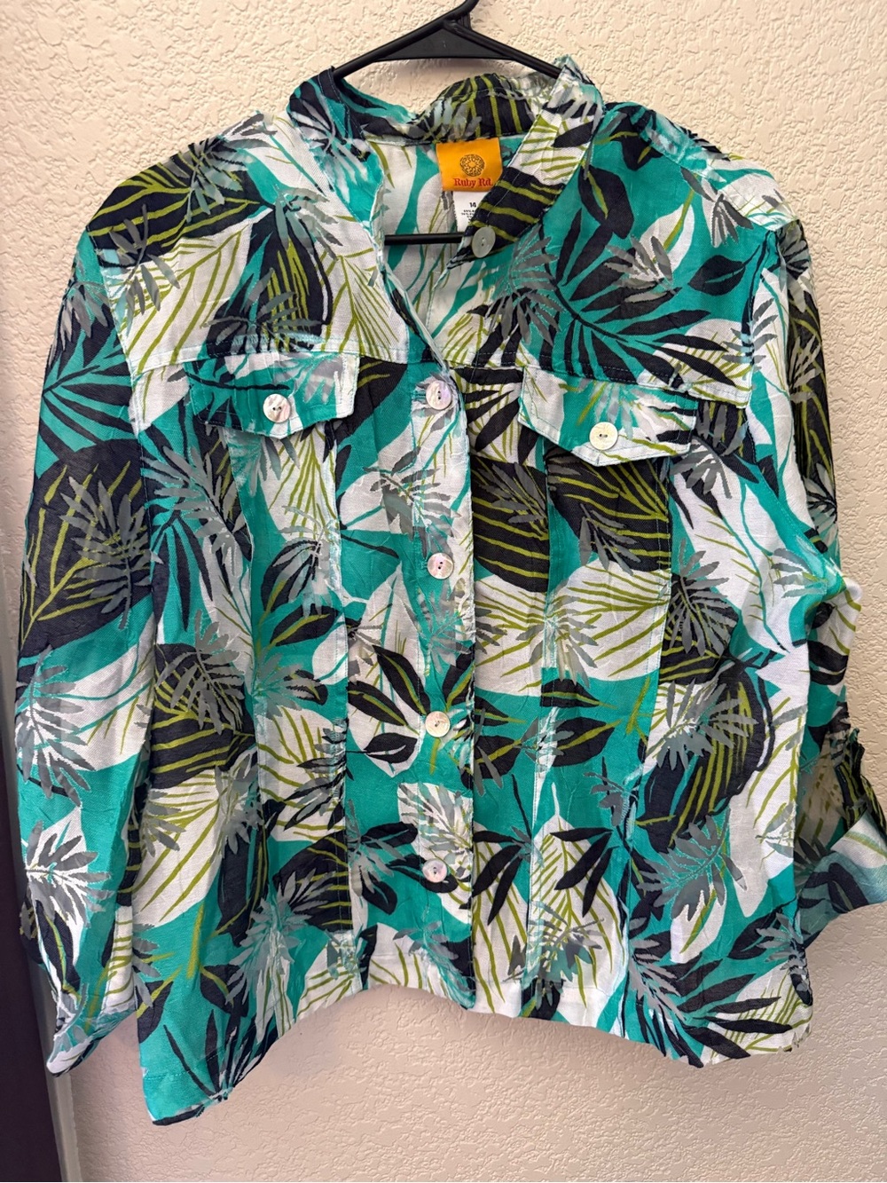 Tropical Teal Button-Up Shirt with Leaf Print 14
